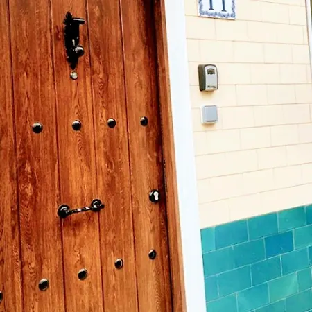 Welcoming House With Sea View In Corme-porto