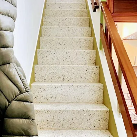 Welcoming House With Sea View In Corme-porto Corme