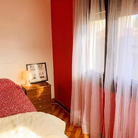 Дом отдыха Welcoming House With Sea View In Corme-porto *