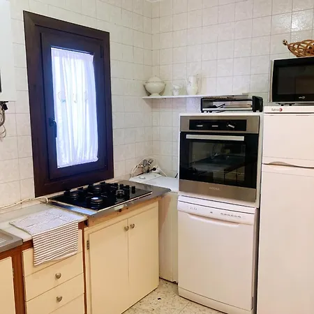 Дом отдыха Welcoming House With Sea View In Corme-porto Corme
