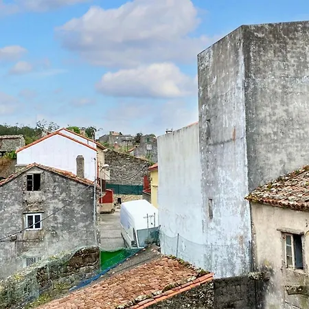 Welcoming House With Sea View In Corme-porto