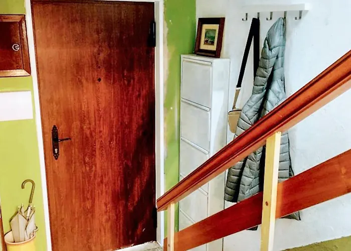 Welcoming House With Sea View In Corme-porto Corme